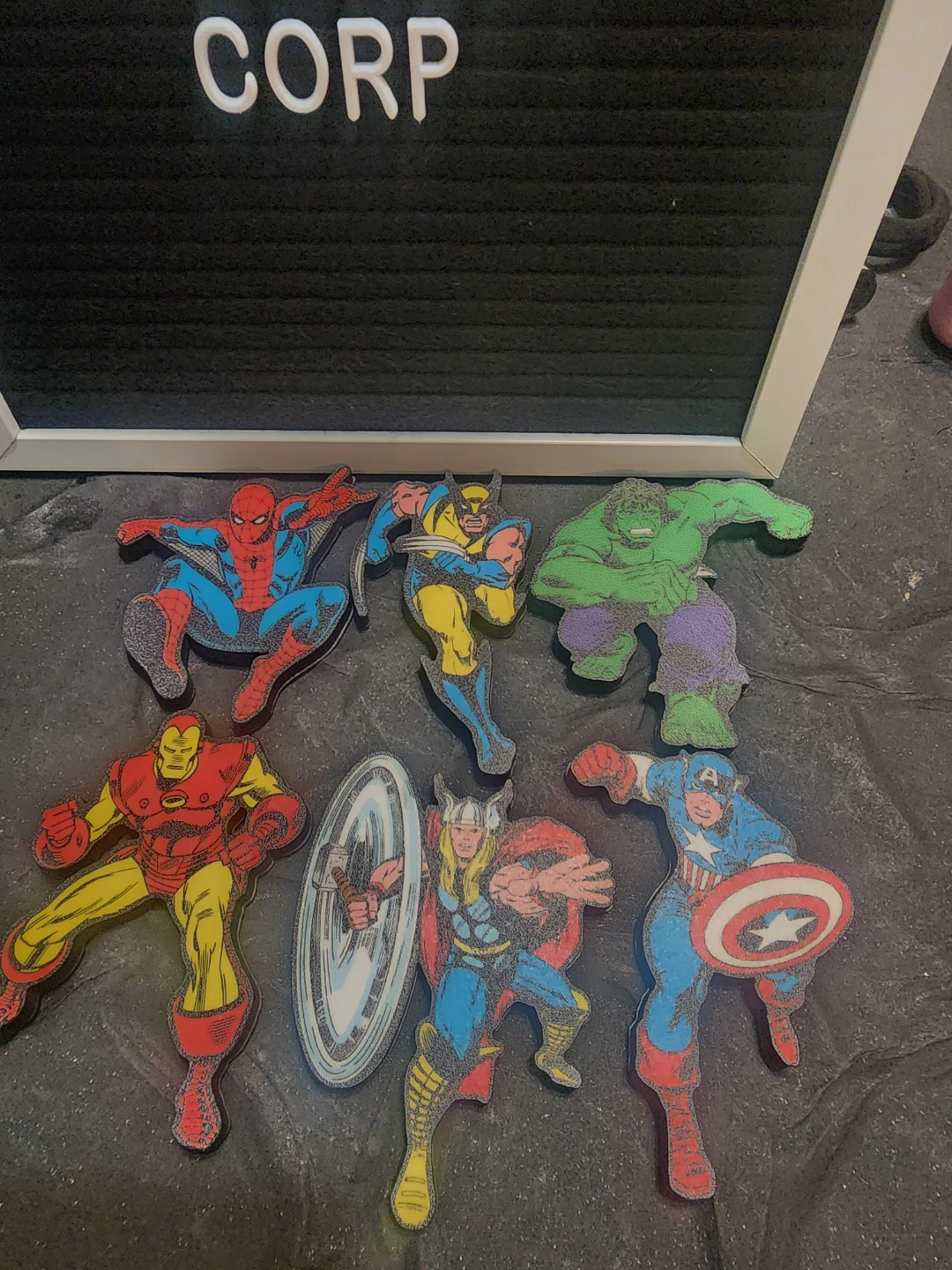 Marvel Superhero Wood Magnets Set