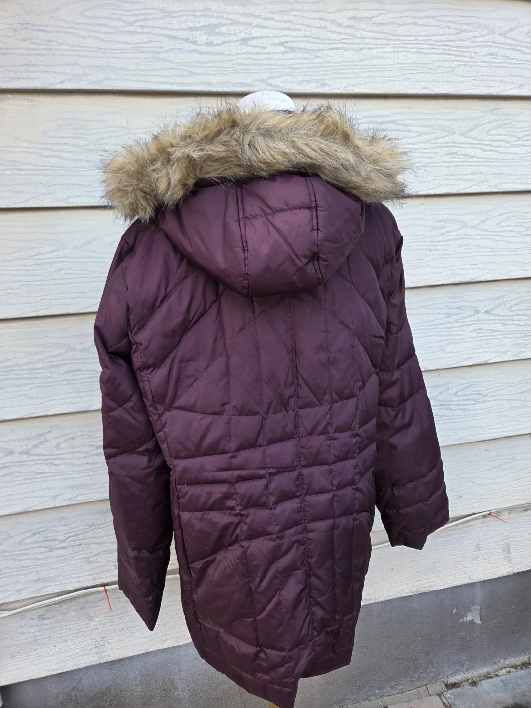 Burgundy Hooded Puffer Coat - photo 2