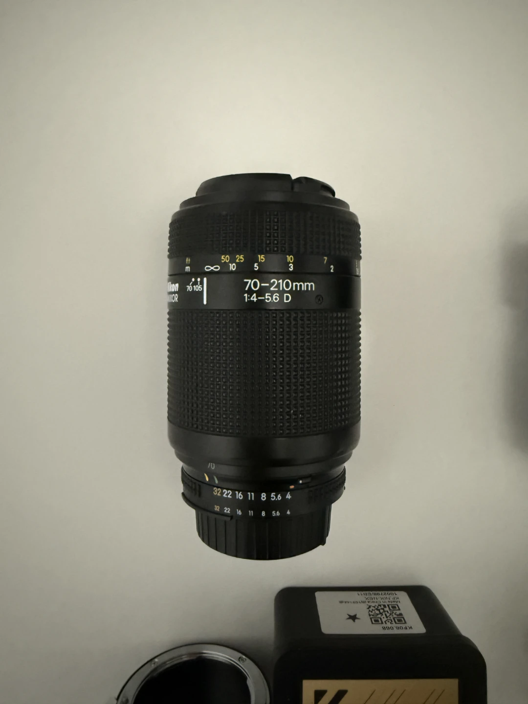 Sony E-Mount Camera Lens Bundle – Yongnuo 50mm + Nikon 70–210mm - photo 2