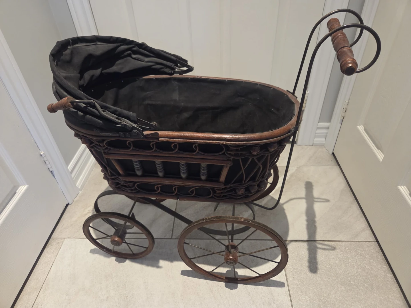Vintage Style Wicker Doll Carriage - photo 2