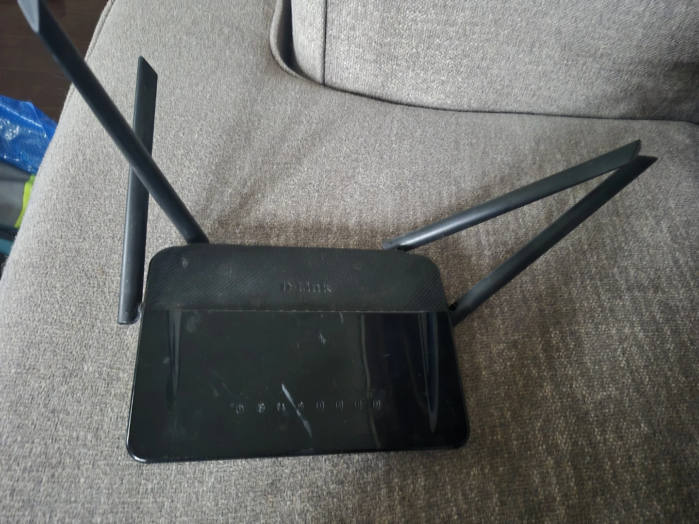 D-Link DIR-X3260 Wi-Fi Router - photo 3