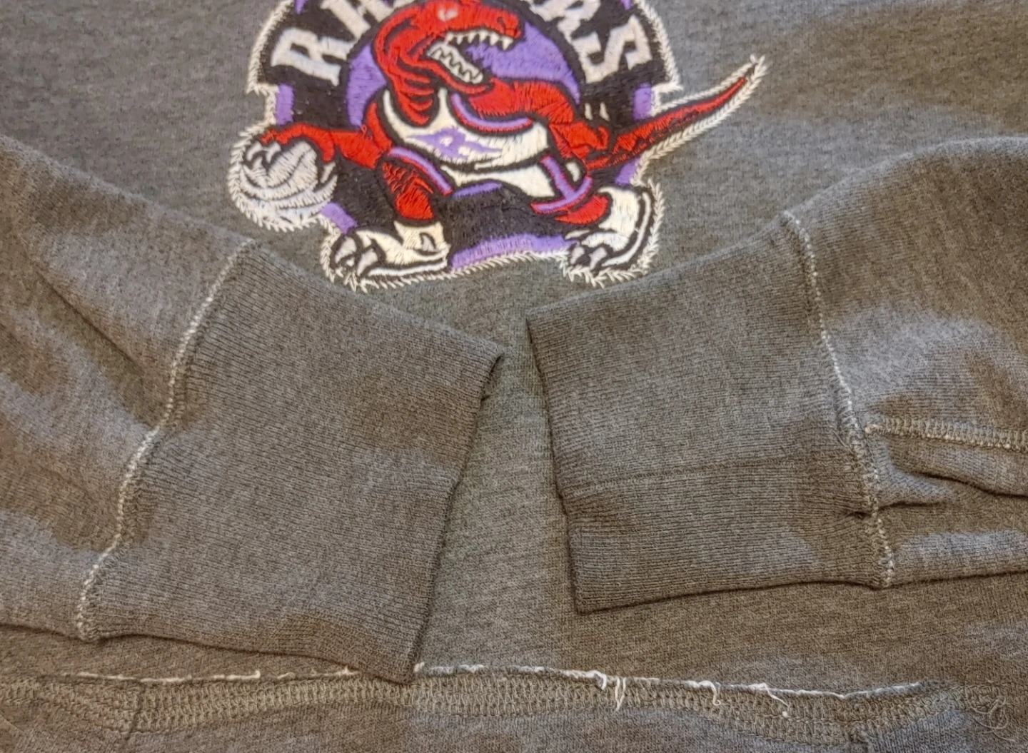 Campuscrew Toronto Raptors Hoodie - photo 4