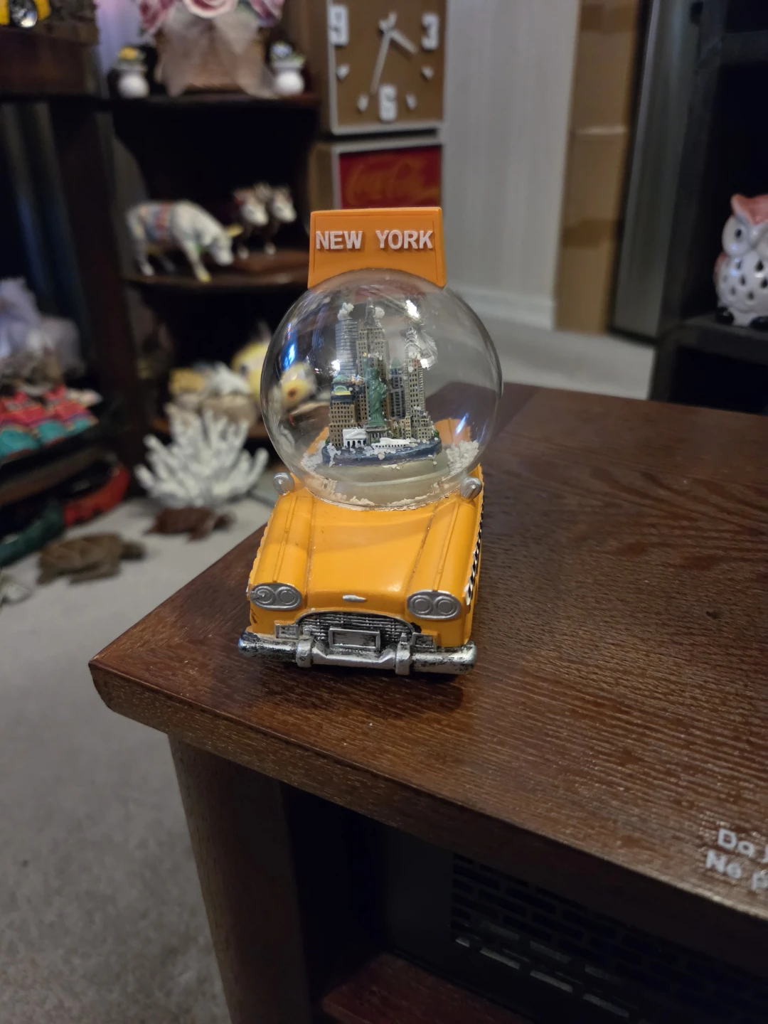New York City Taxi Snow Globe - photo 2