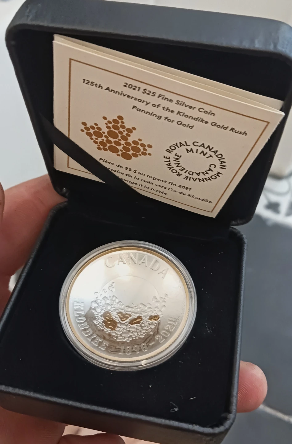 2021 1 ounce .999 25$ silver Coin 24k Gold inlay - photo 4
