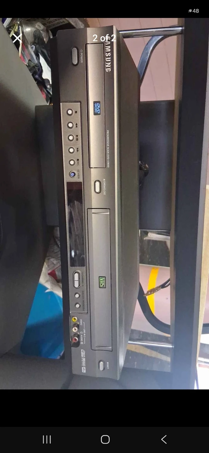 Samsung DVD-V3650 DVD/VHS Player - photo 2