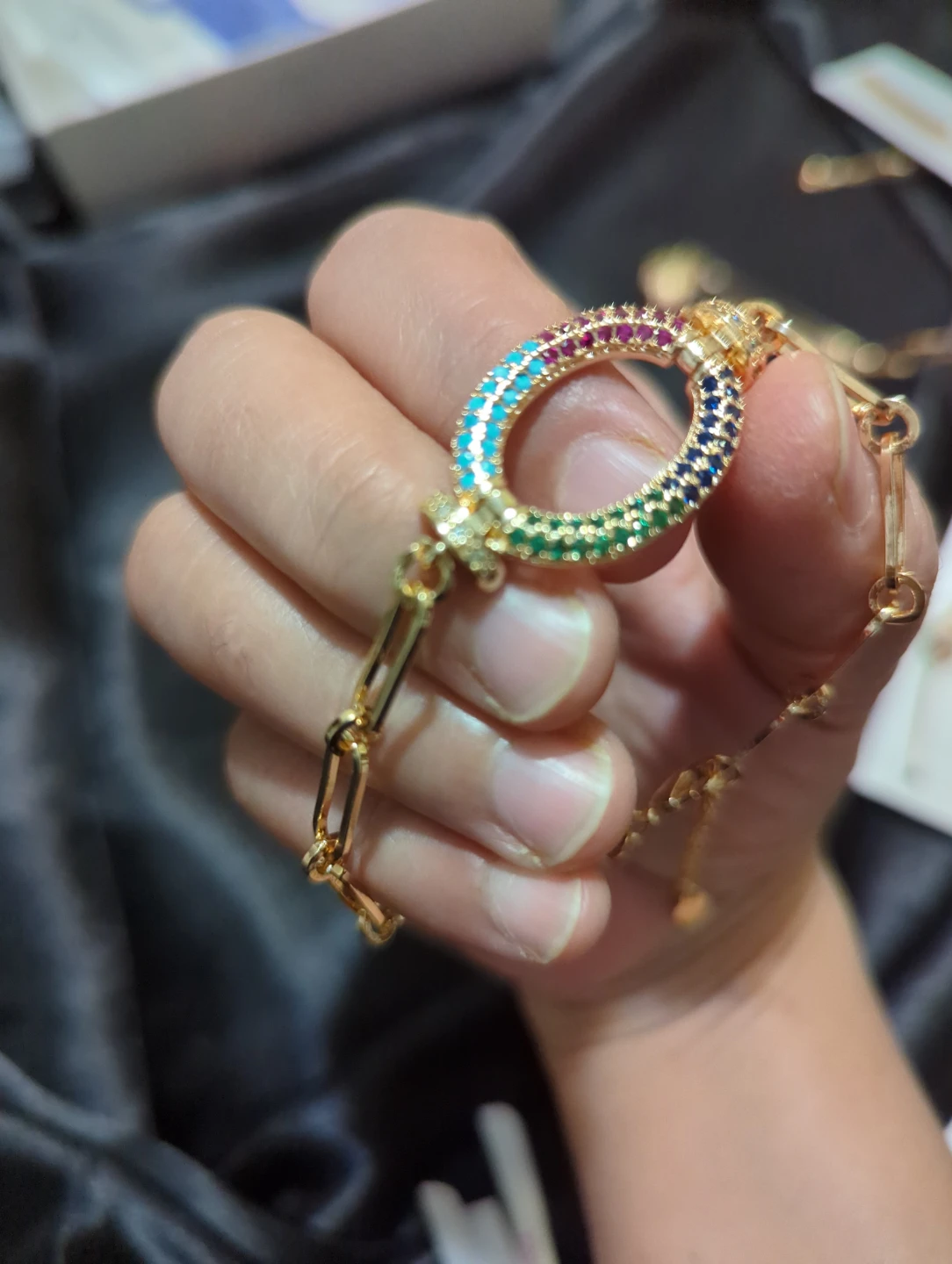 High Quality Gold-Tone  Oval Bracelet