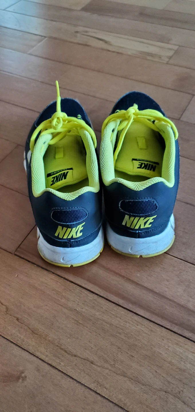 Nike. Men's size 7