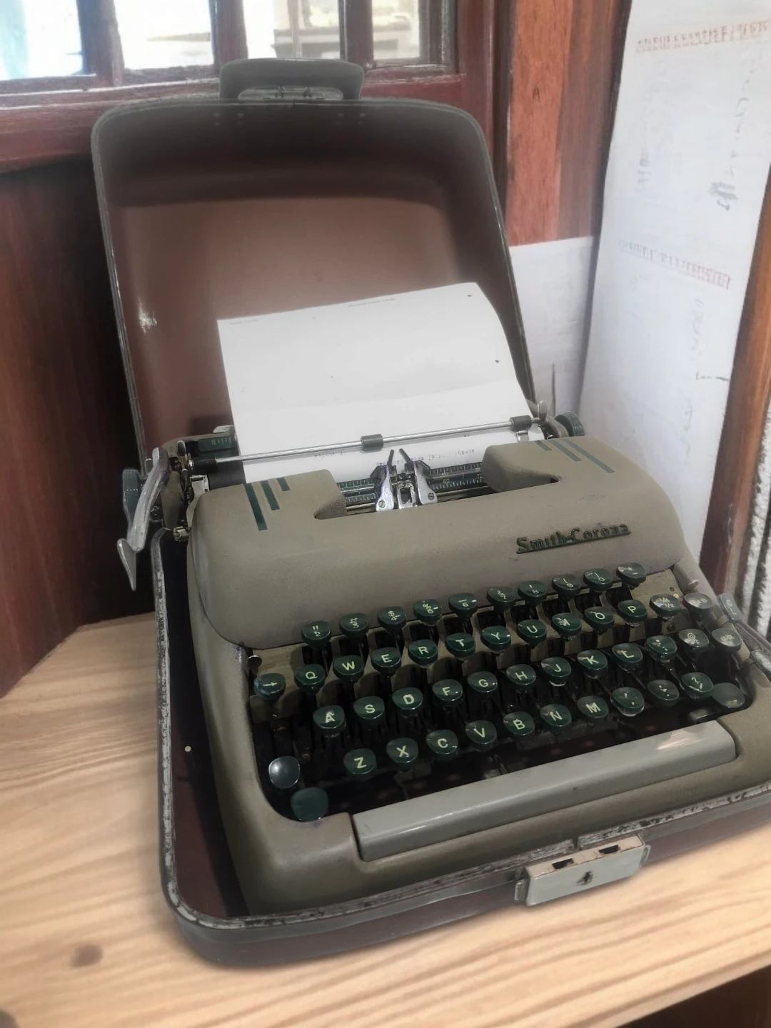 Vintage Smith-Corona Portable Typewriter - photo 2
