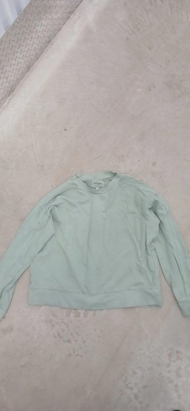 $3 clothes for sale - photo 4