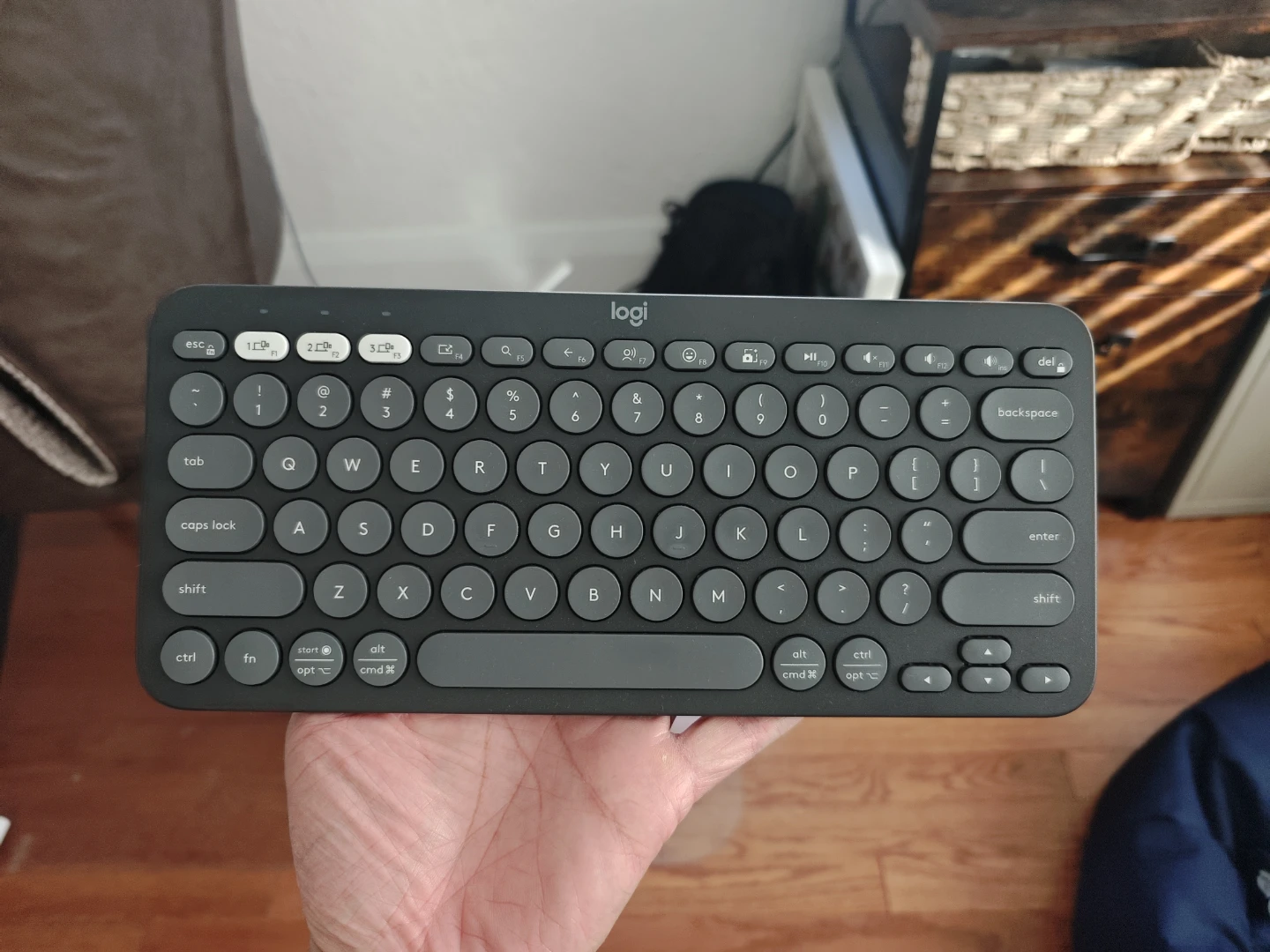 Logitech Pebble Keys 2 K380s Wireless Keyboard