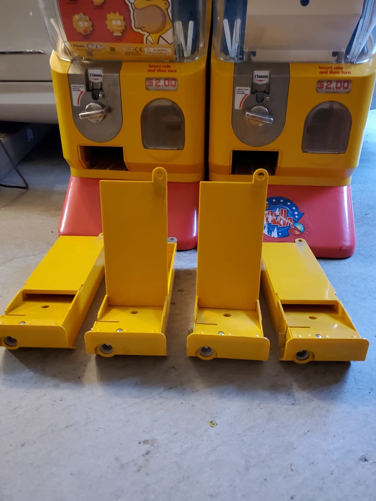 Tomy Gacha Capsule Vending Machine - photo 3