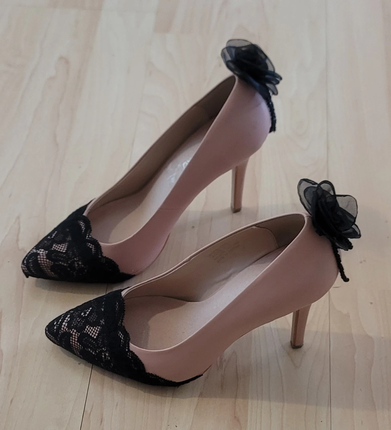 Le Chateau Pink and Black Lace Heels