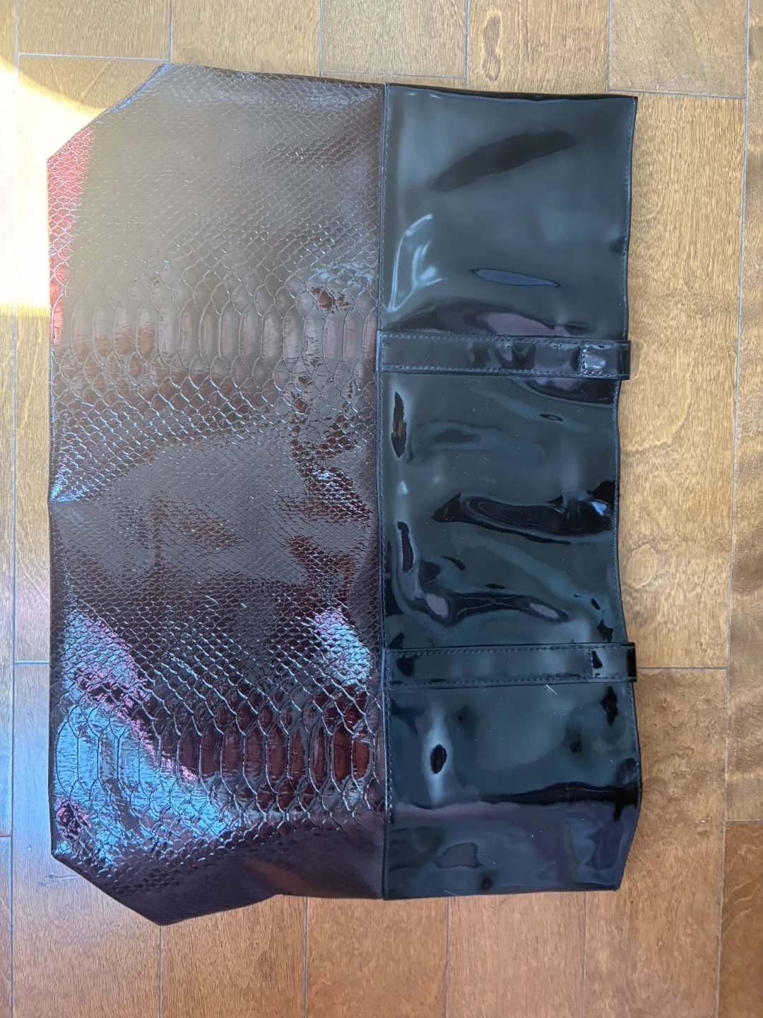Black and Burgundy Faux Snake Skin Tote Bag - photo 2