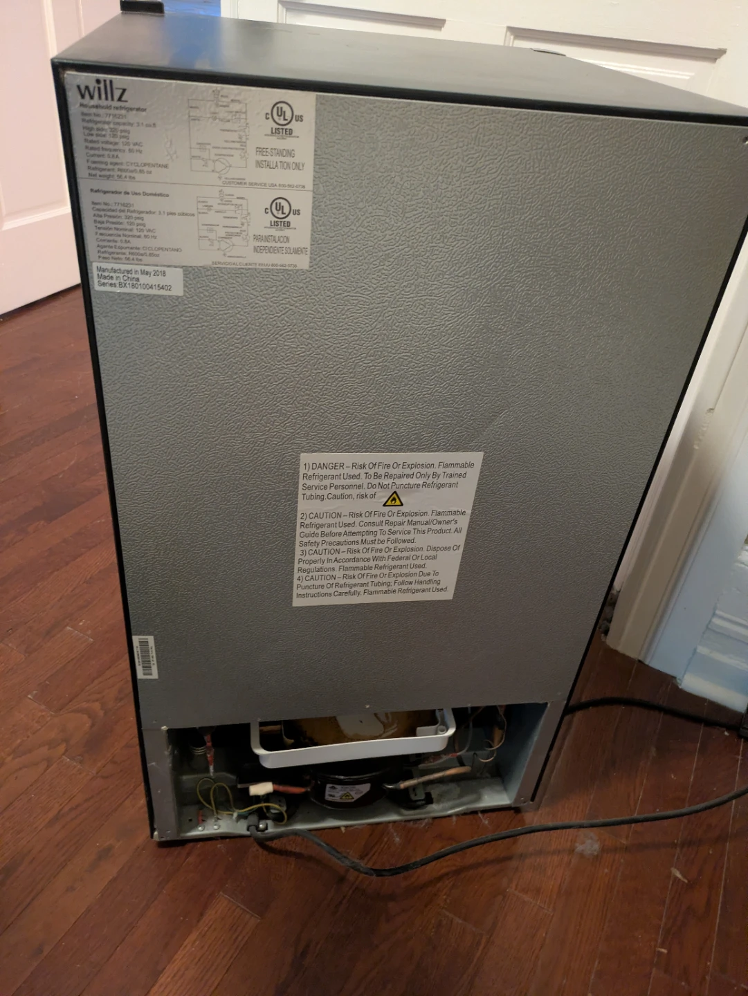 Willz 3.1 Cu. Ft. Mini Refrigerator - photo 5
