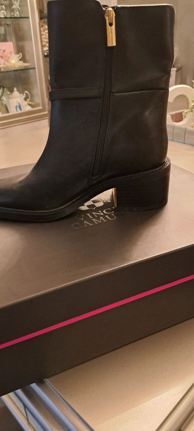 Vince Camuto Black Leather Boots 7 1/2  rand new - photo 3