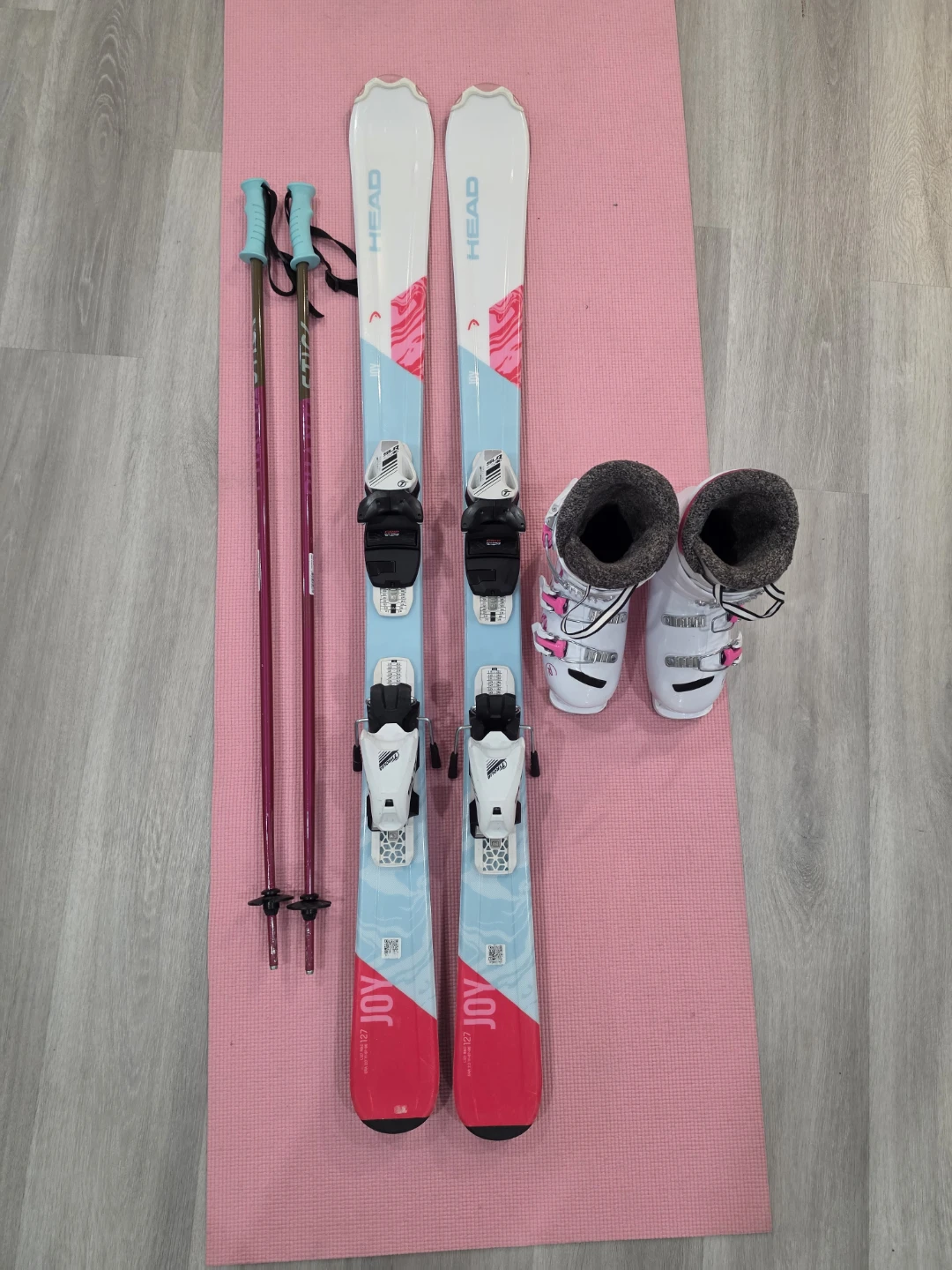 Head Joy Kids Skis with Boots and Poles