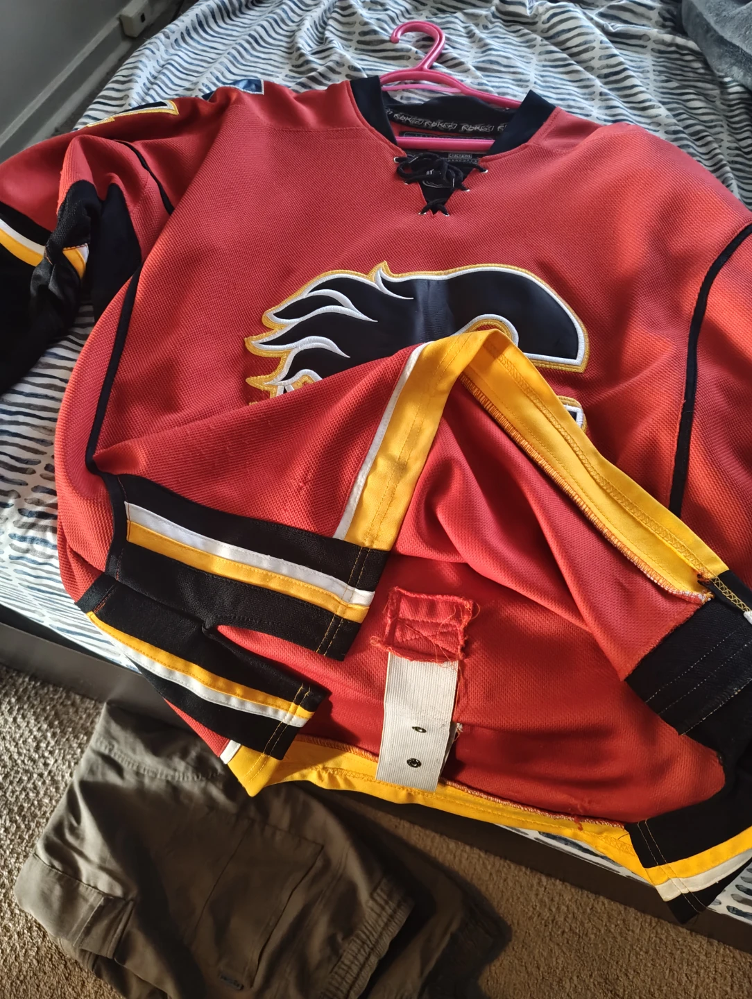 Calgary Flames Kiprusoff Reebok Authentic Jersey - photo 2