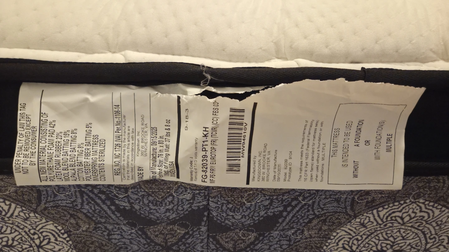 Beautyrest PressureSmart King Mattress –Like New– Under 1 Year - photo 4