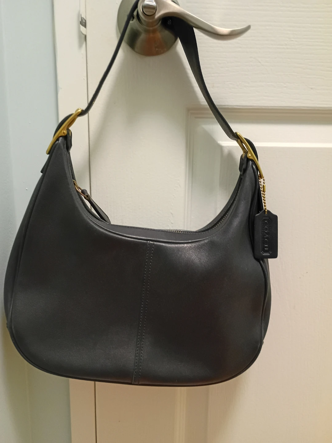 Black Coach Leather Handbag - photo 3