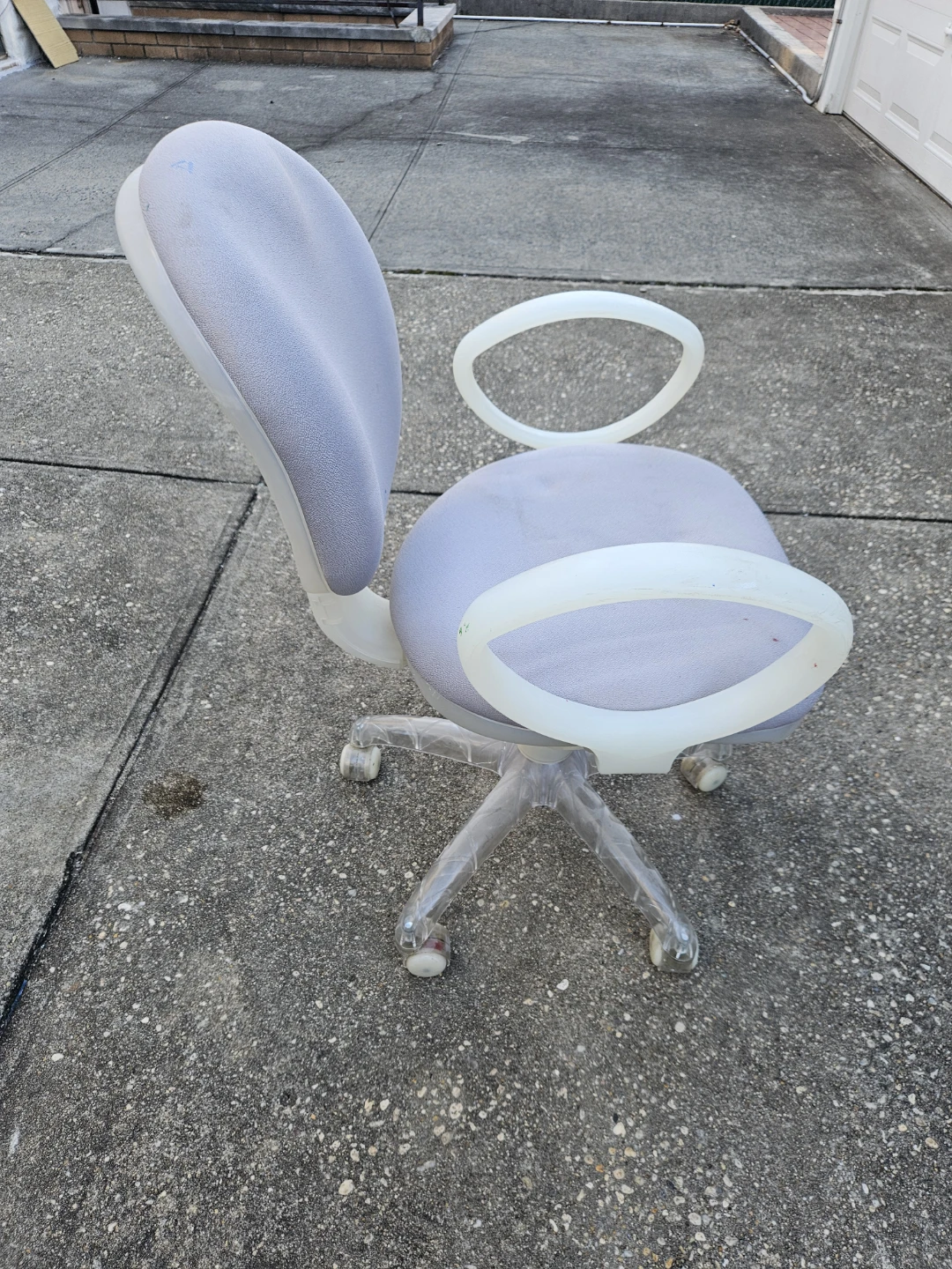 Office chair - photo 2