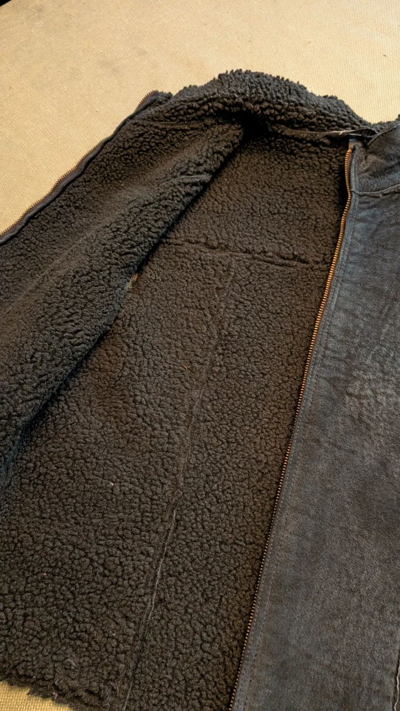 Black suede sherpa vest - photo 2