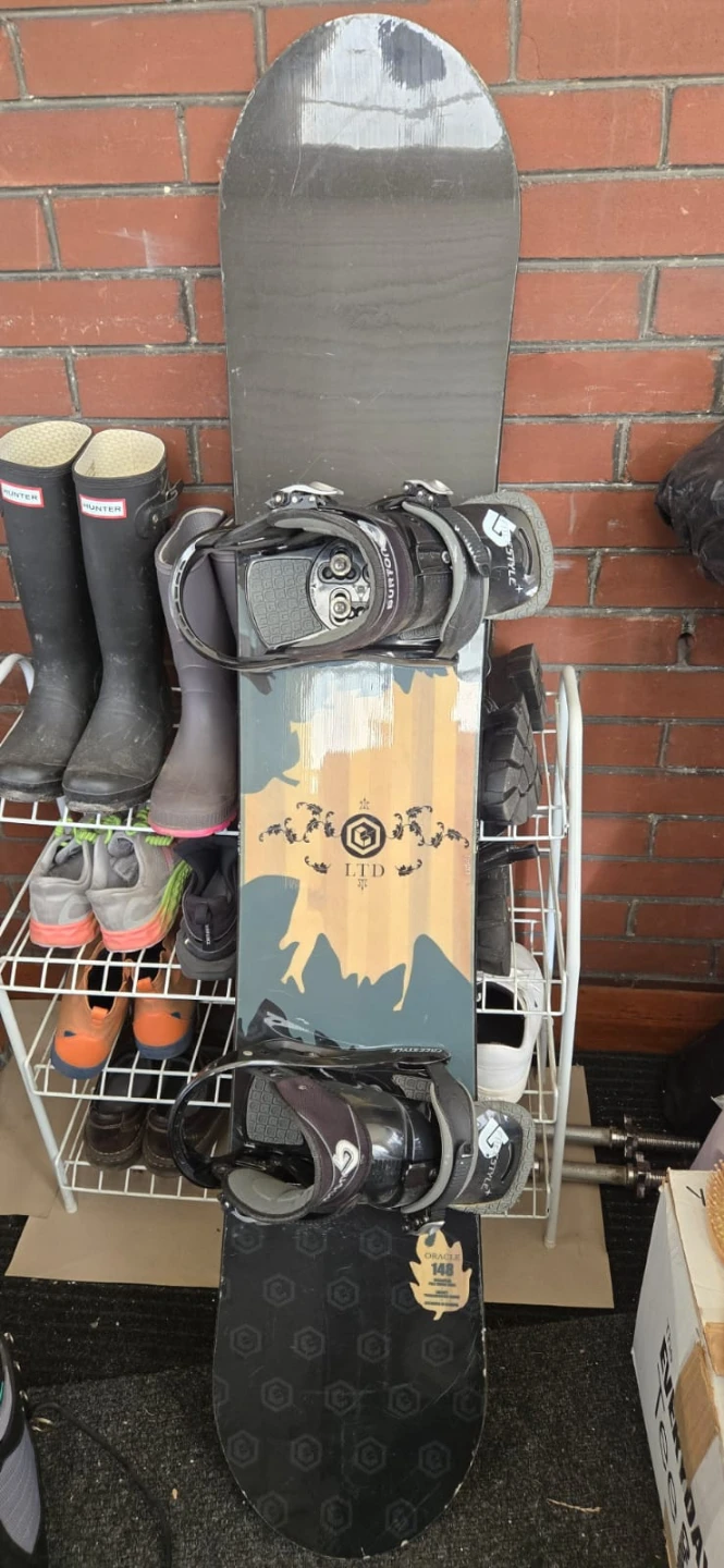 LTD Oracle Snowboard 148cm with Burton Bindings and Boots