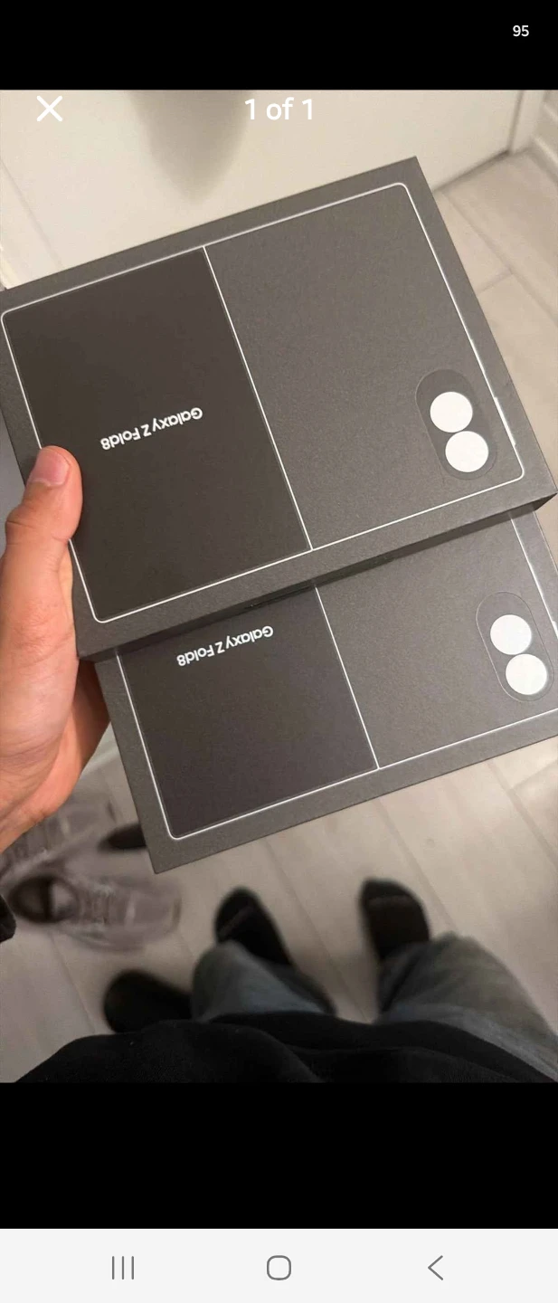 BNIB SEALED Samsung Galaxy Z Fold8 256gb