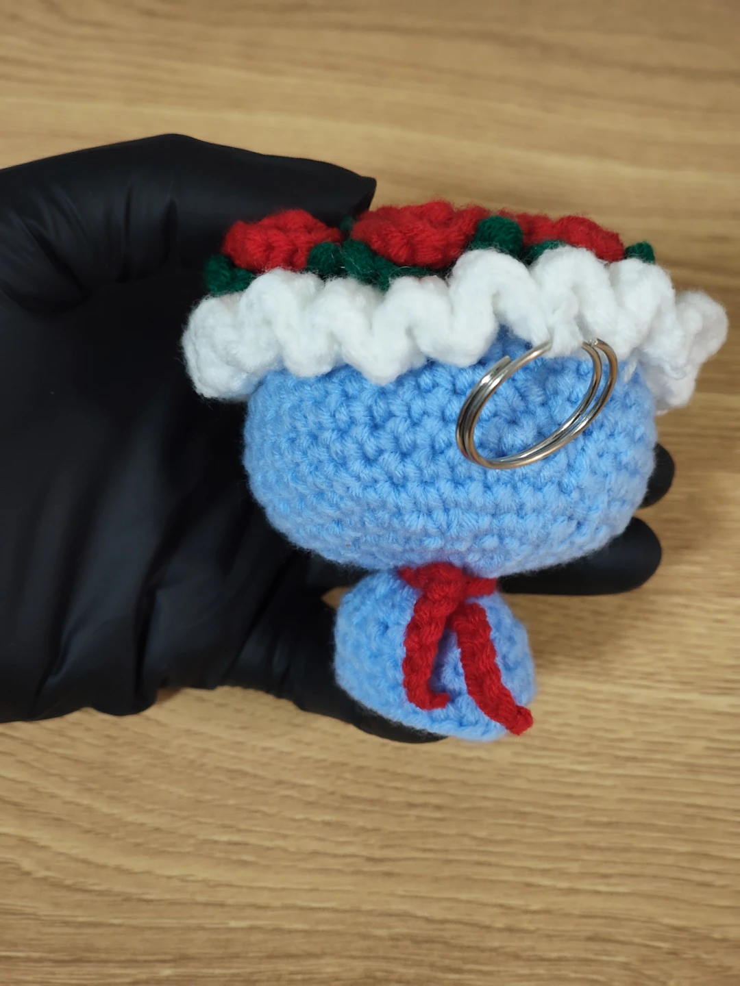 Handmade Crocheted Flower Bouquet Keychain - photo 5