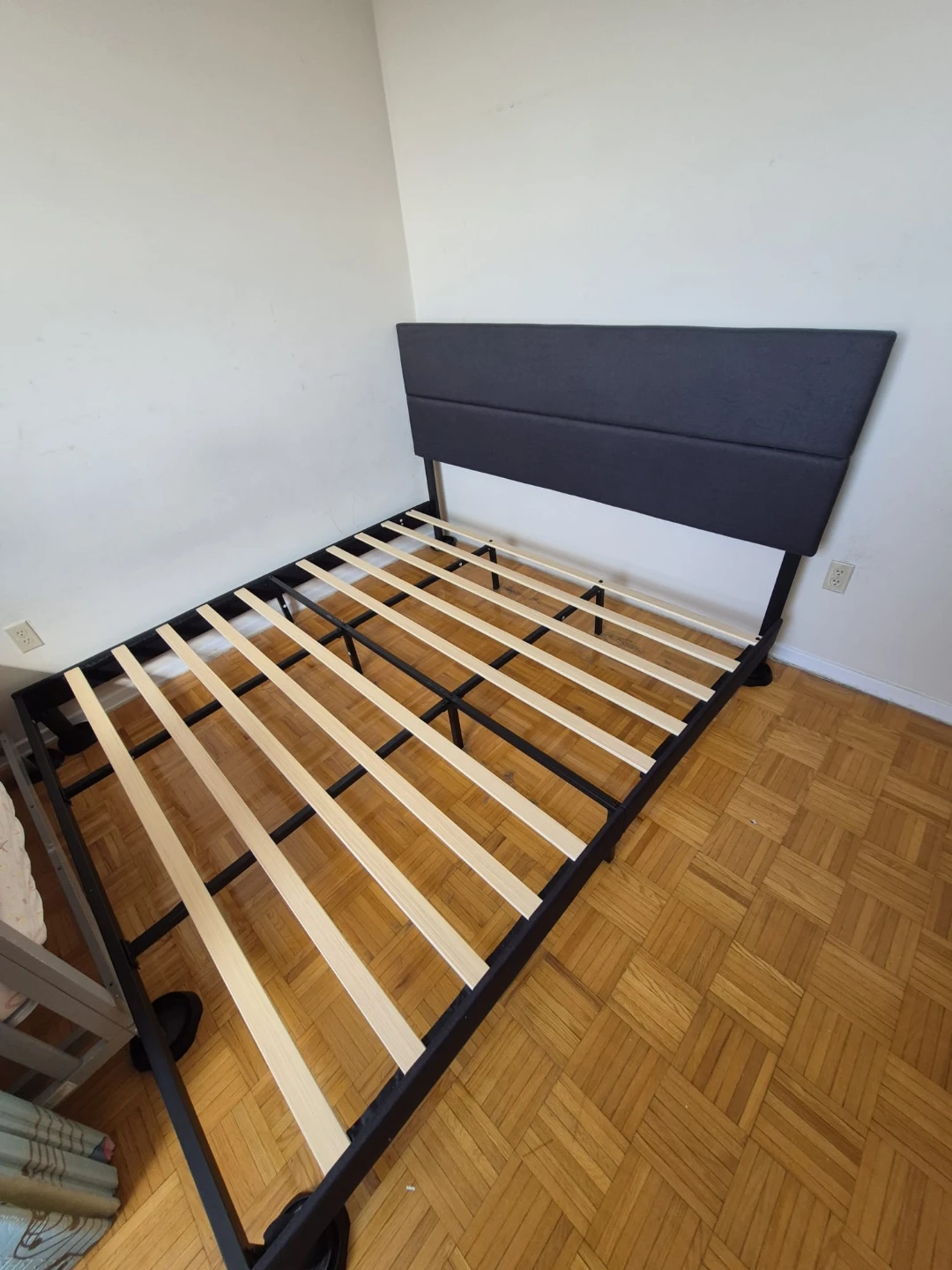 Upholstered King size Bed Frame - photo 2