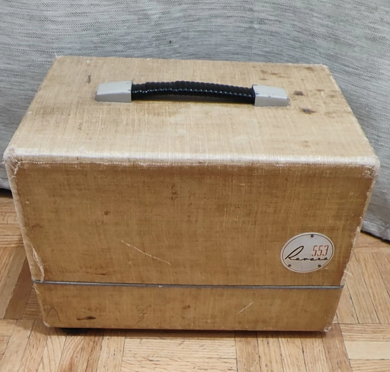 Vintage Revere 553 Slide Projector (No Power Cord)