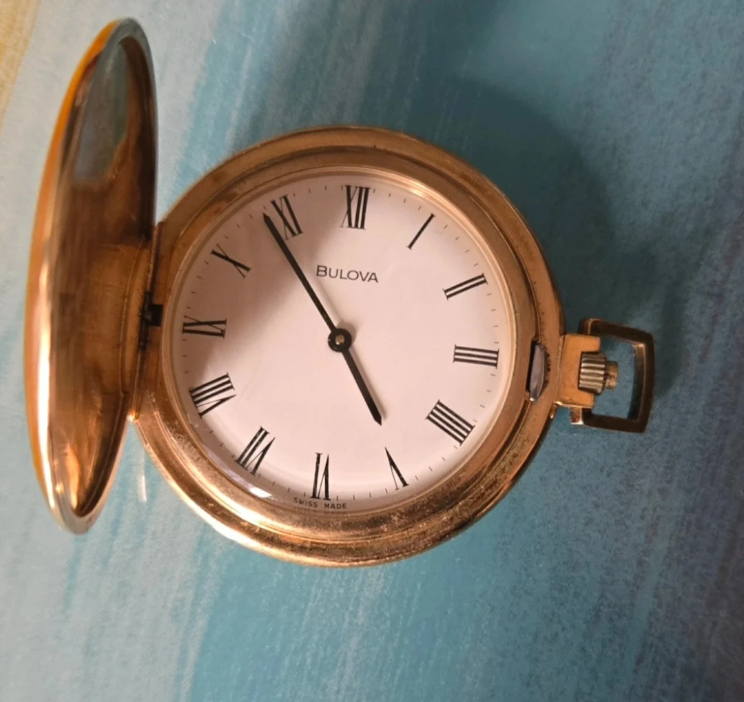 Vintage Bulova Swiss Pocket Watch - Gold Tone Hunter Case - photo 2