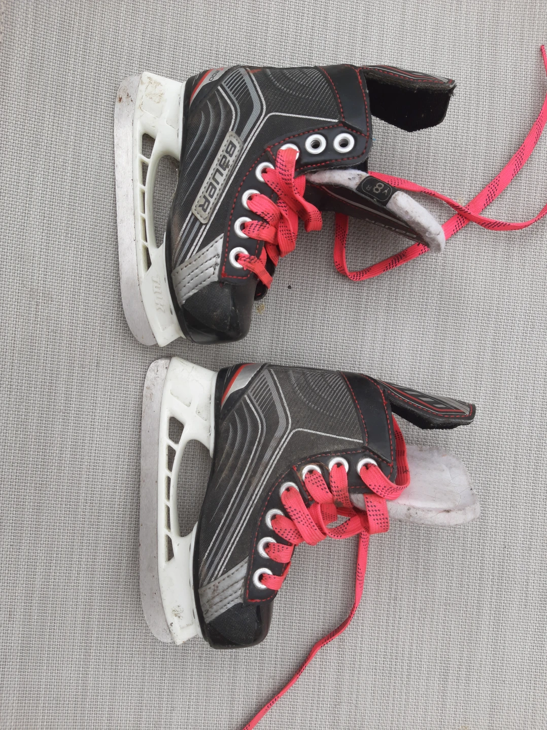 Bauer Vapor X 200 Hockey Skates Size Y8
