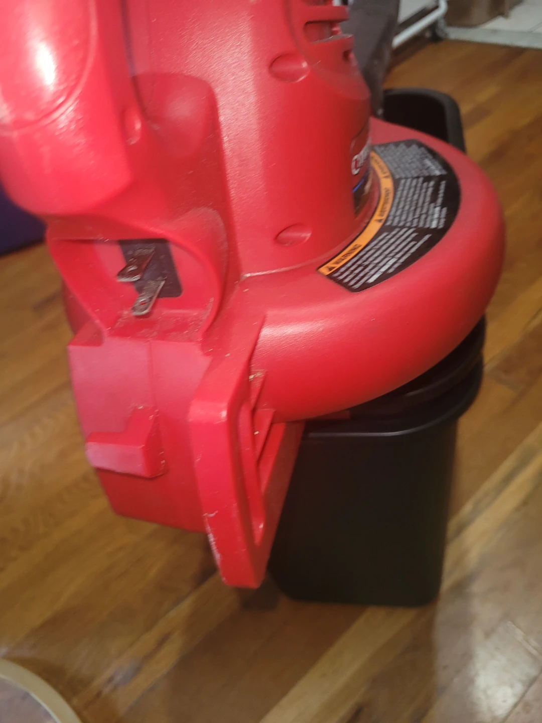 Troy-Bilt TB180B Leaf Blower - photo 3
