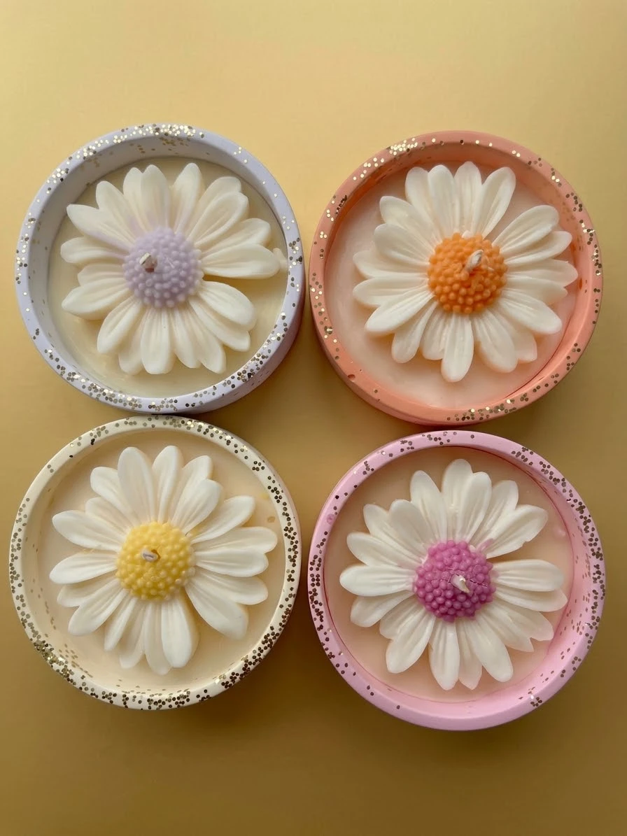 Floral scented Daisy Candle/Diyas