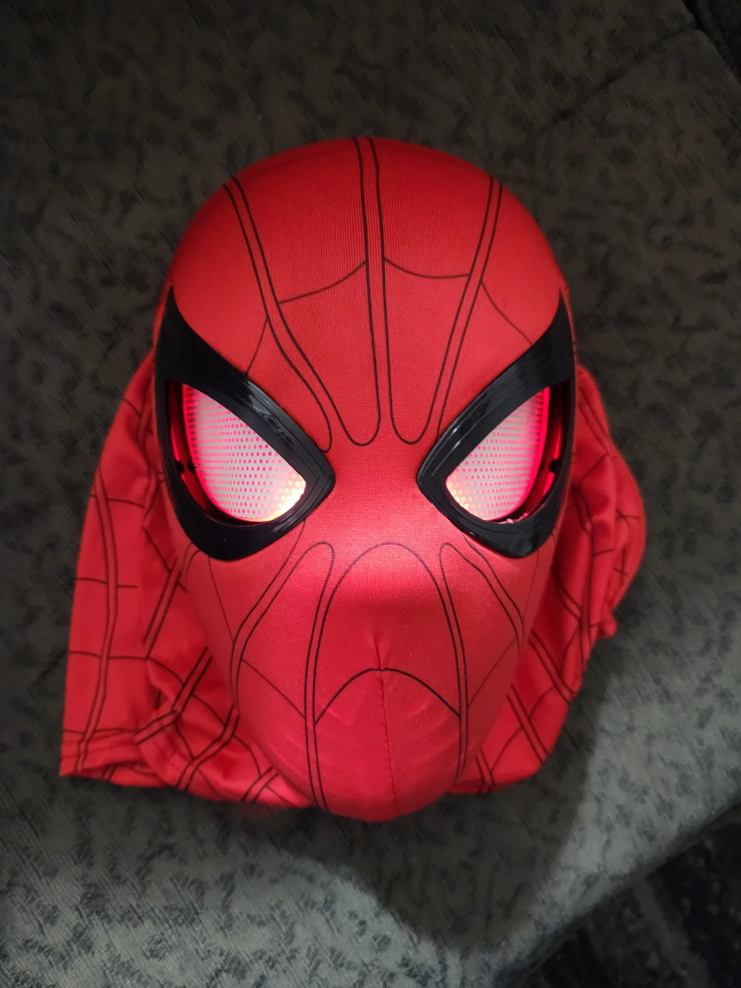 Spider-Man Light-Up Mask