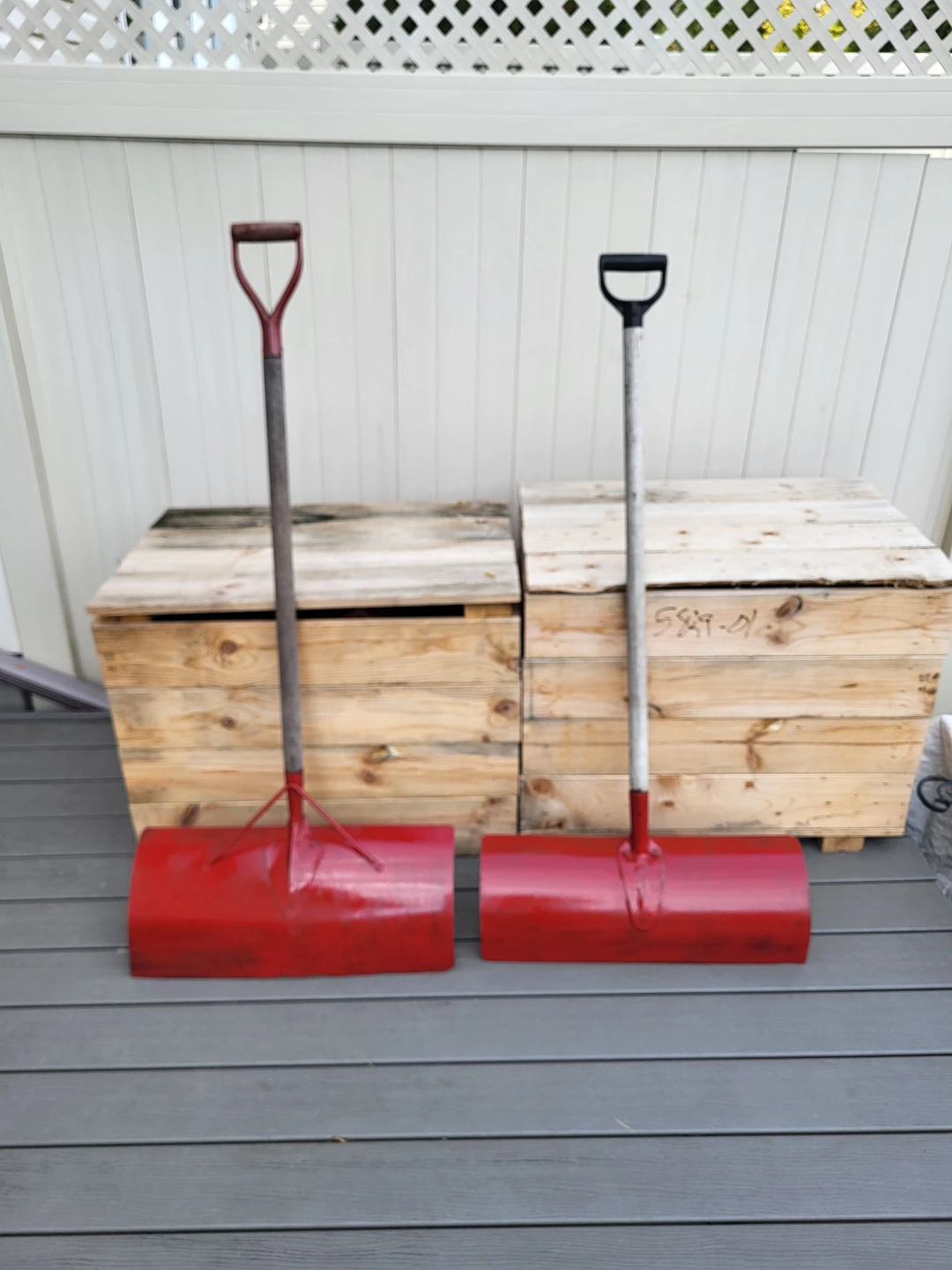Metal Snow Pusher Shovels - photo 2
