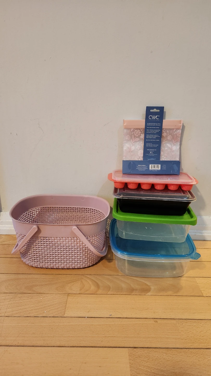 Assorted Containers and Reusable Food Storage Bags