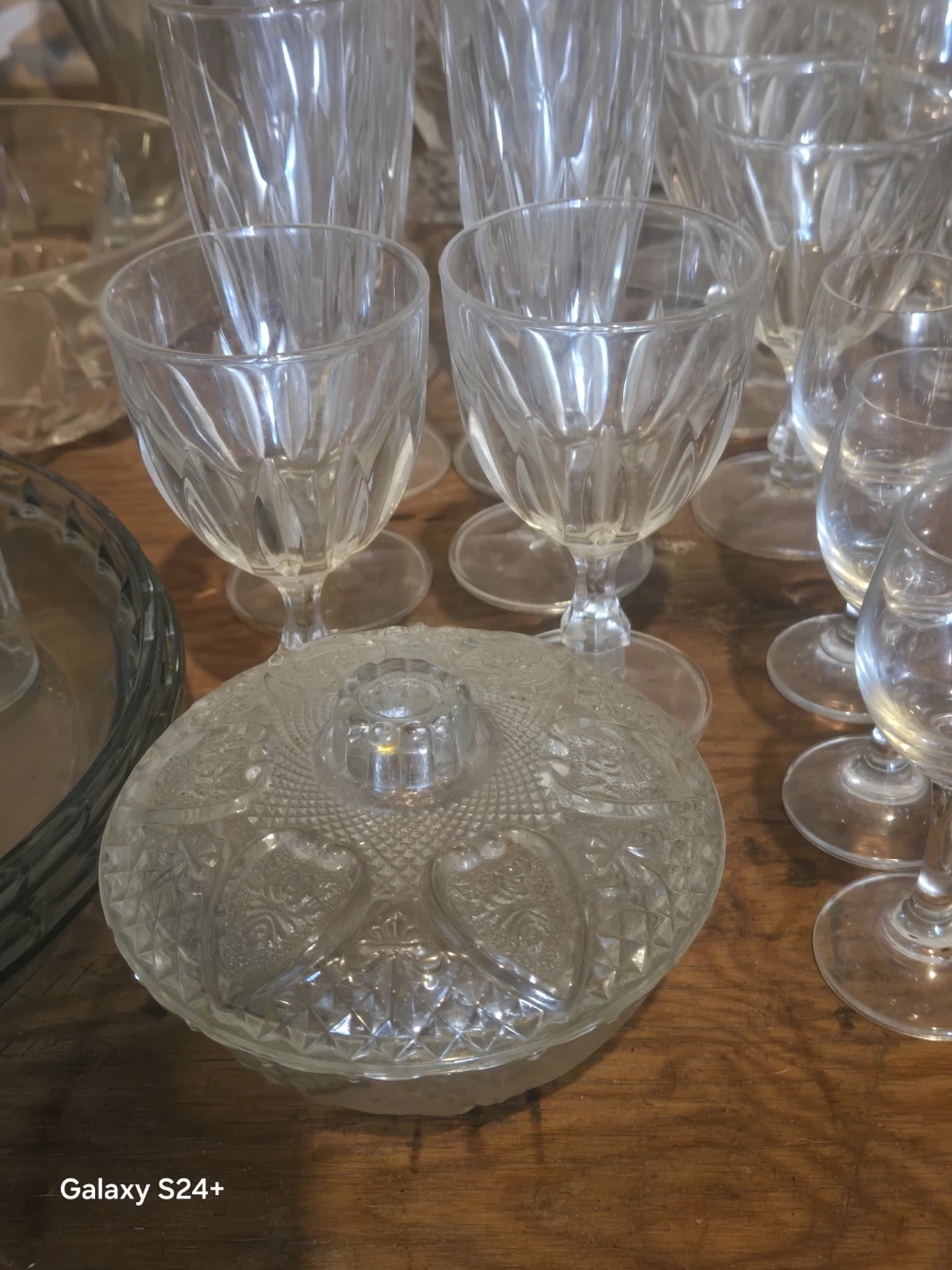 Assorted glassware and Cuisinart attachment - photo 4