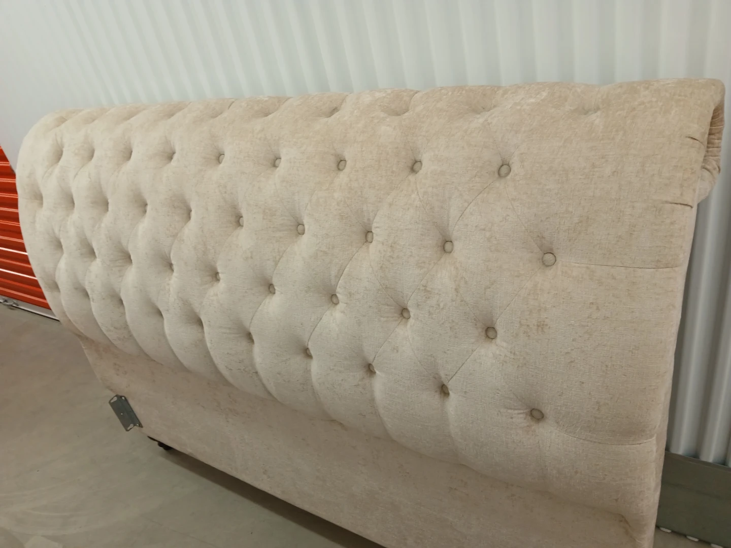 Tufted queen set bed Headboard, footboard, sideboard and slats - photo 5