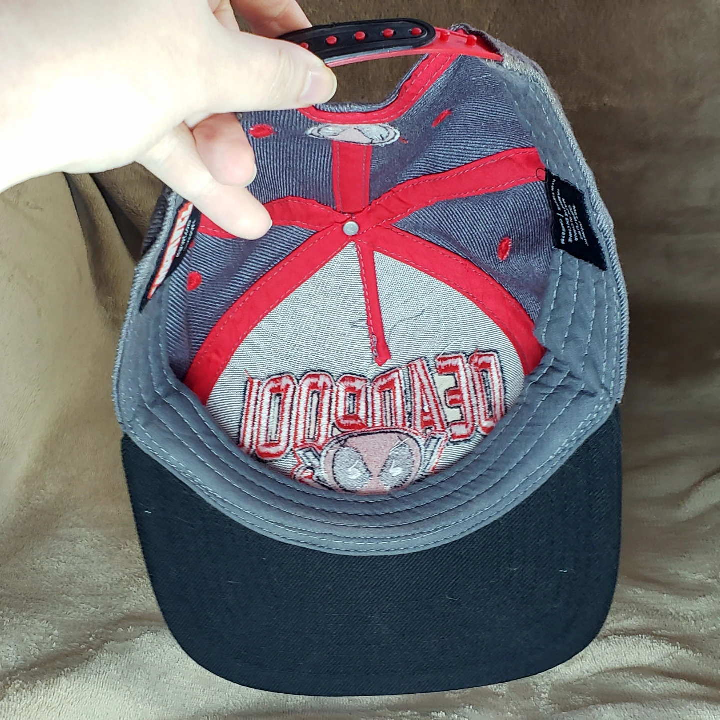 Marvel Comics Deadpool Snapback Ball Cap - photo 3