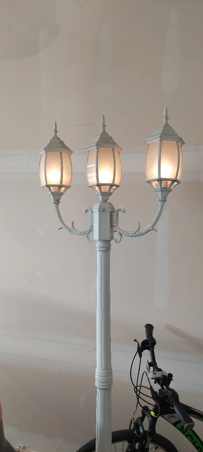 Three-Light Street Lamp Floor Lamp - photo 2