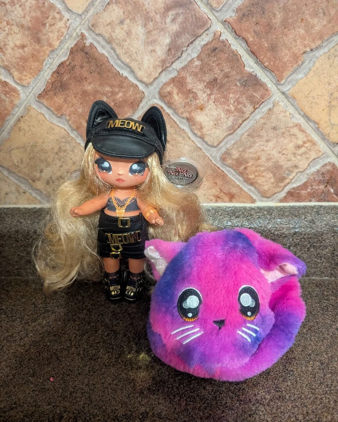 Na! Na! Na! Surprise Doll with Plush Pouch