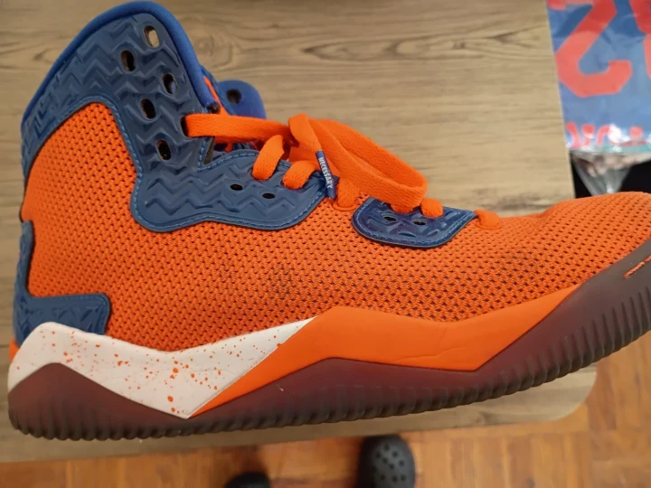 Nike Jordan Spizike Orange and Blue "Knicks" Sneakers mens 9 - photo 4