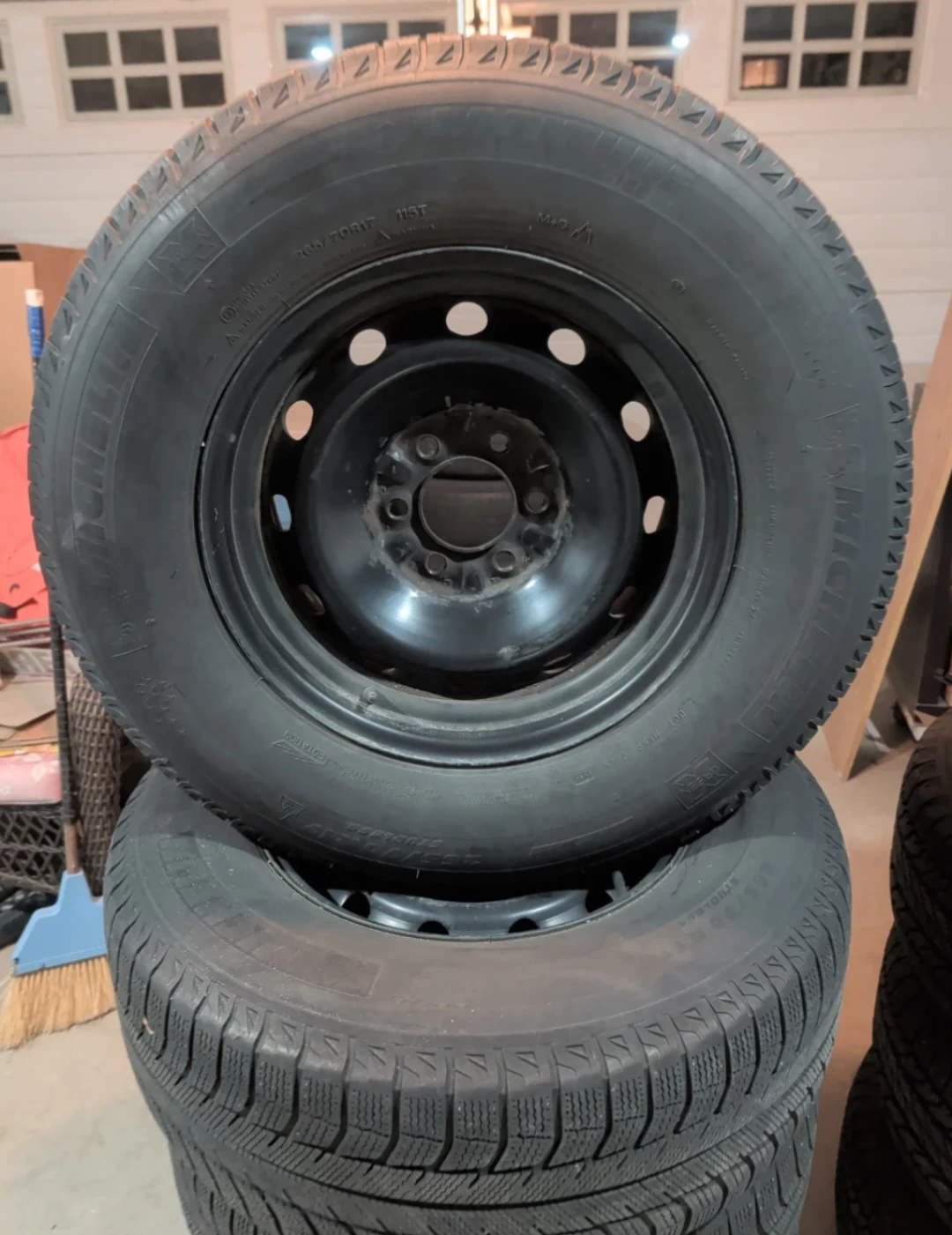 17" Steel Rims & Michelin Tires (Fits Ford F-150 / Expedition) - photo 3