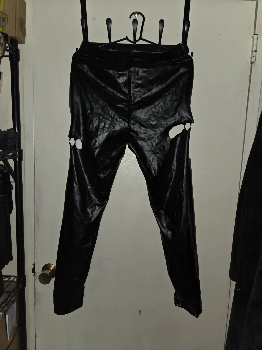 Chicme Faux-Leather Cut-Out W/ Rings in a Ladies L