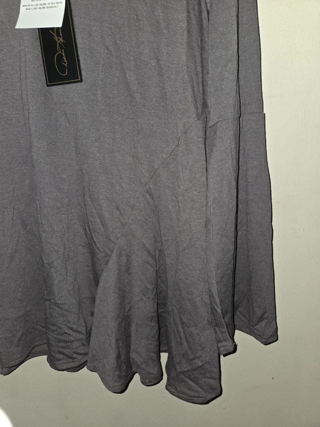 DG2 By Diane Gilman Solid Palette Blouse in a Ladies S - photo 4