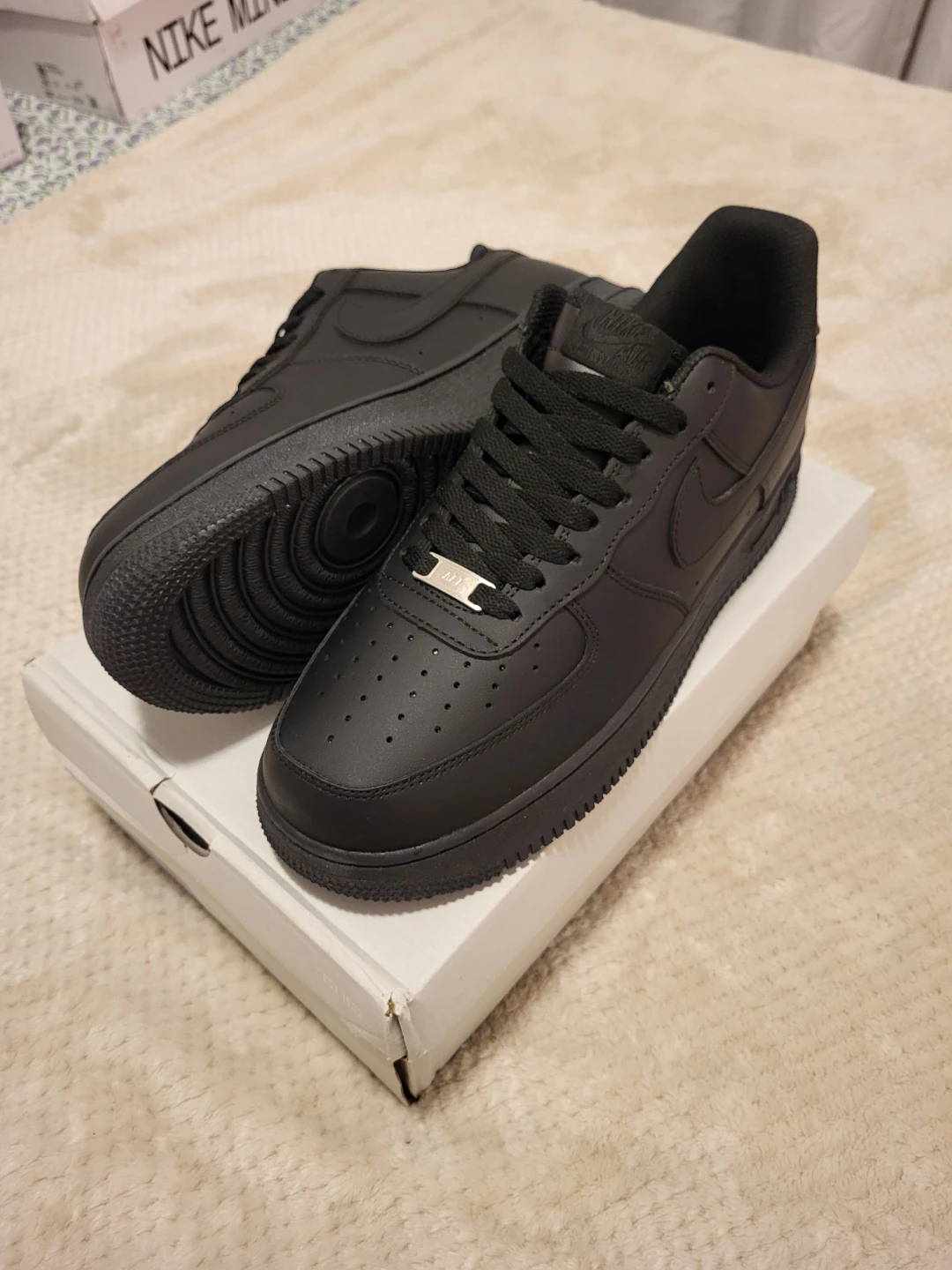 Nike Airforce 1 Black - photo 2