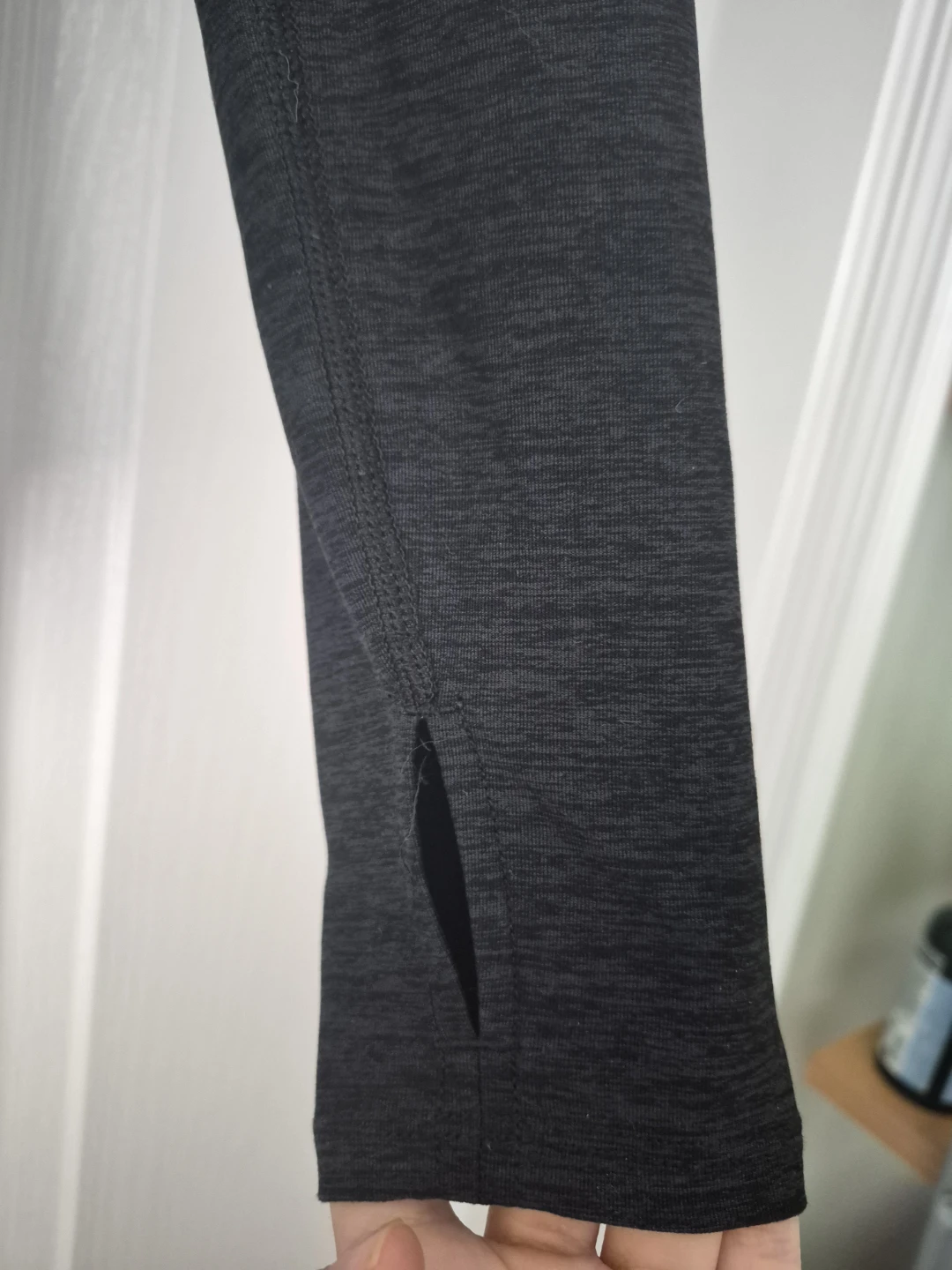 Aritzia The Constant Activewear Long Sleeve Top - photo 5