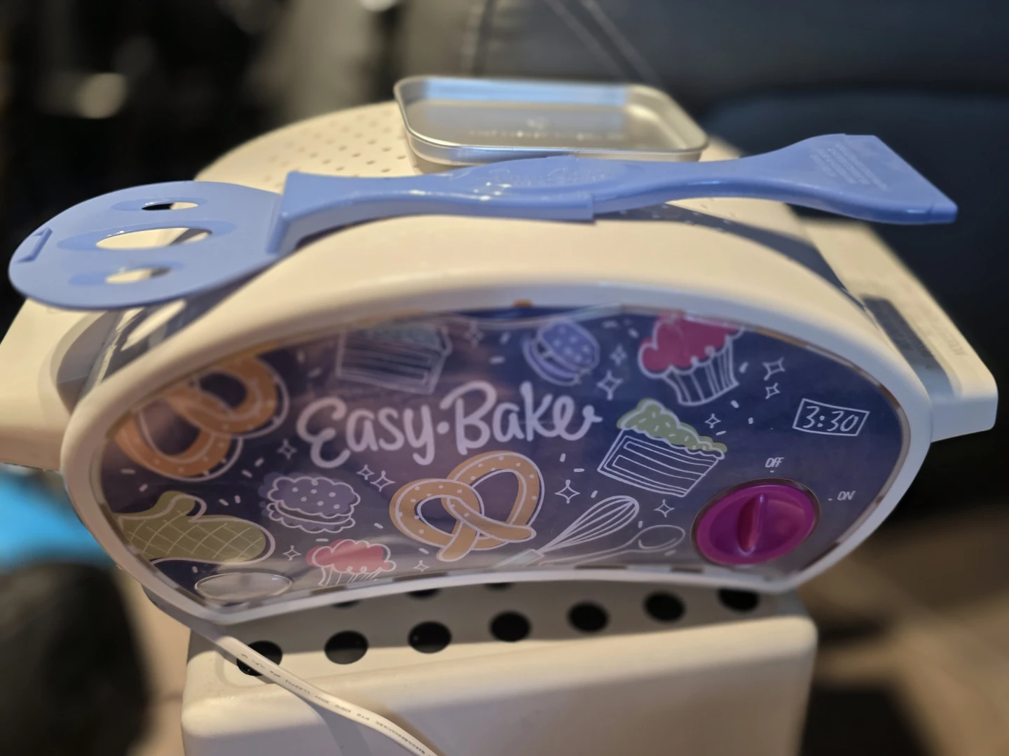 Easy-Bake Ultimate Oven
