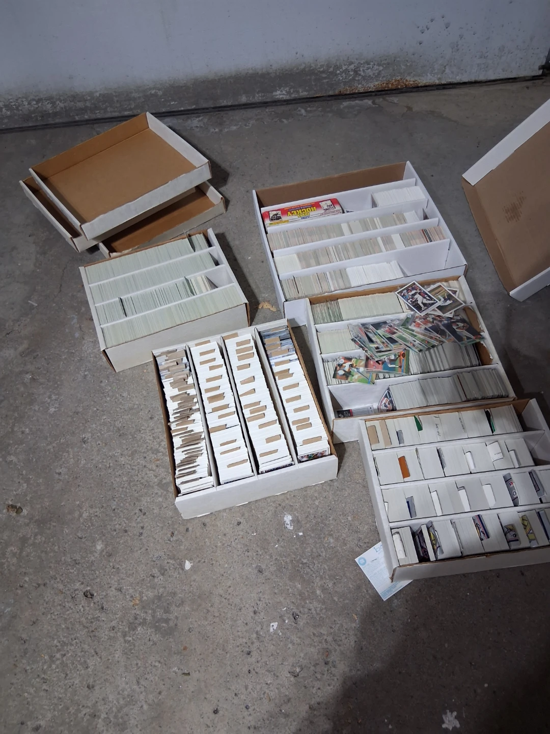 Sports Cards collection garage clear out - photo 2